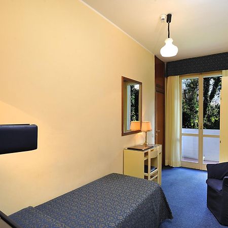 Hotel & Residence Dei Duchi อูร์บีโน ภายนอก รูปภาพ