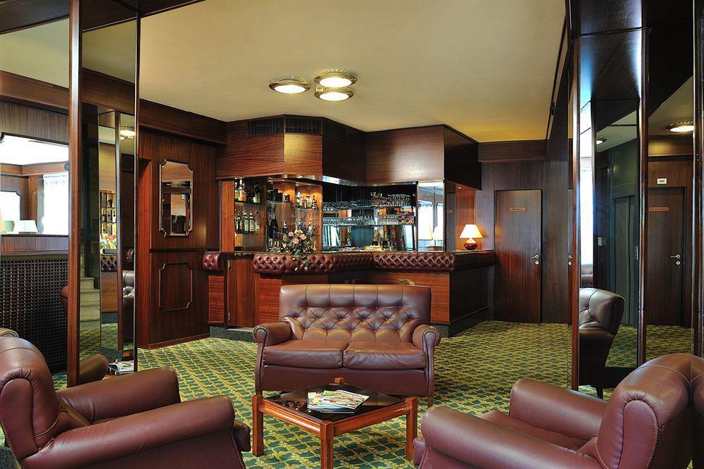 Hotel & Residence Dei Duchi อูร์บีโน ภายนอก รูปภาพ