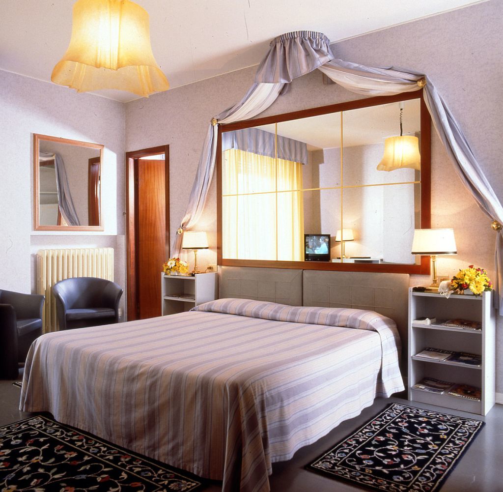 Hotel & Residence Dei Duchi อูร์บีโน ภายนอก รูปภาพ